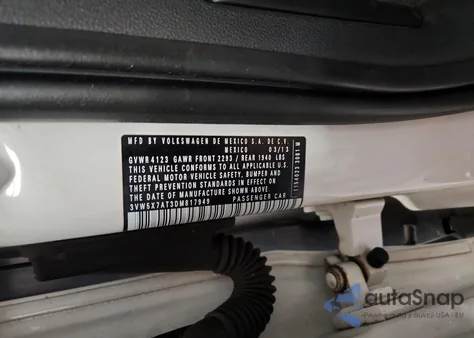 2013 Volkswagen Beetle z USA, uszkodzony, nr VIN 3VW5X7AT3DM817949